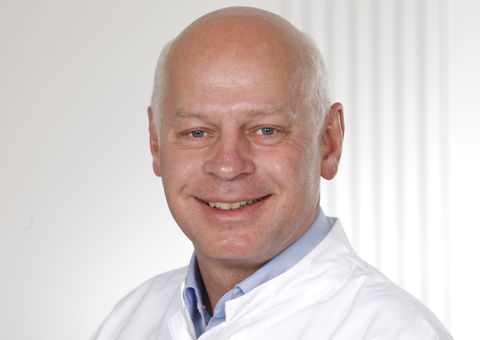 Dr. med. Axel Münker