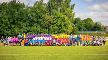 In 16 Teams kämpften die Mitarbeitenden der St. Elisabeth Gruppe um den Fußball-Turniersieg.